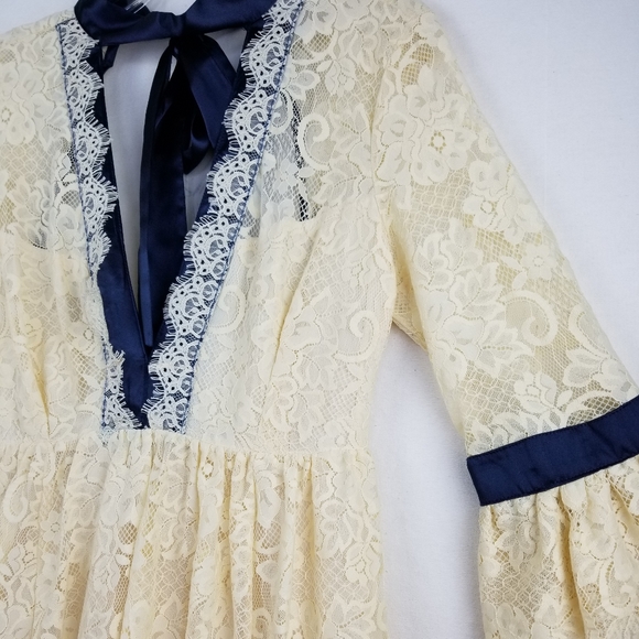 New Free People Ivory Guilded Lace Boho Open Back Dress Size XS - Picture 5 of 13